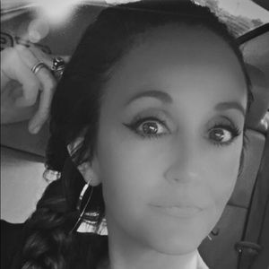 Meet your Posher, Nikki